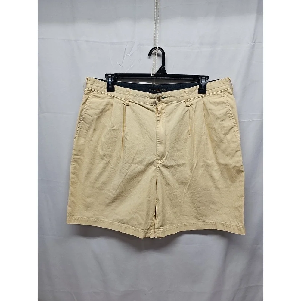 Tommy Hilfiger Mens Golf Shorts 38 Yellow Chino Pleated Slash Pockets 7'' Inseam